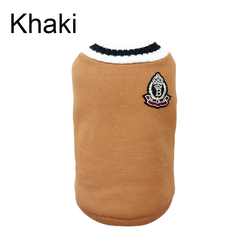 Chaleco V-Neck Estilo College