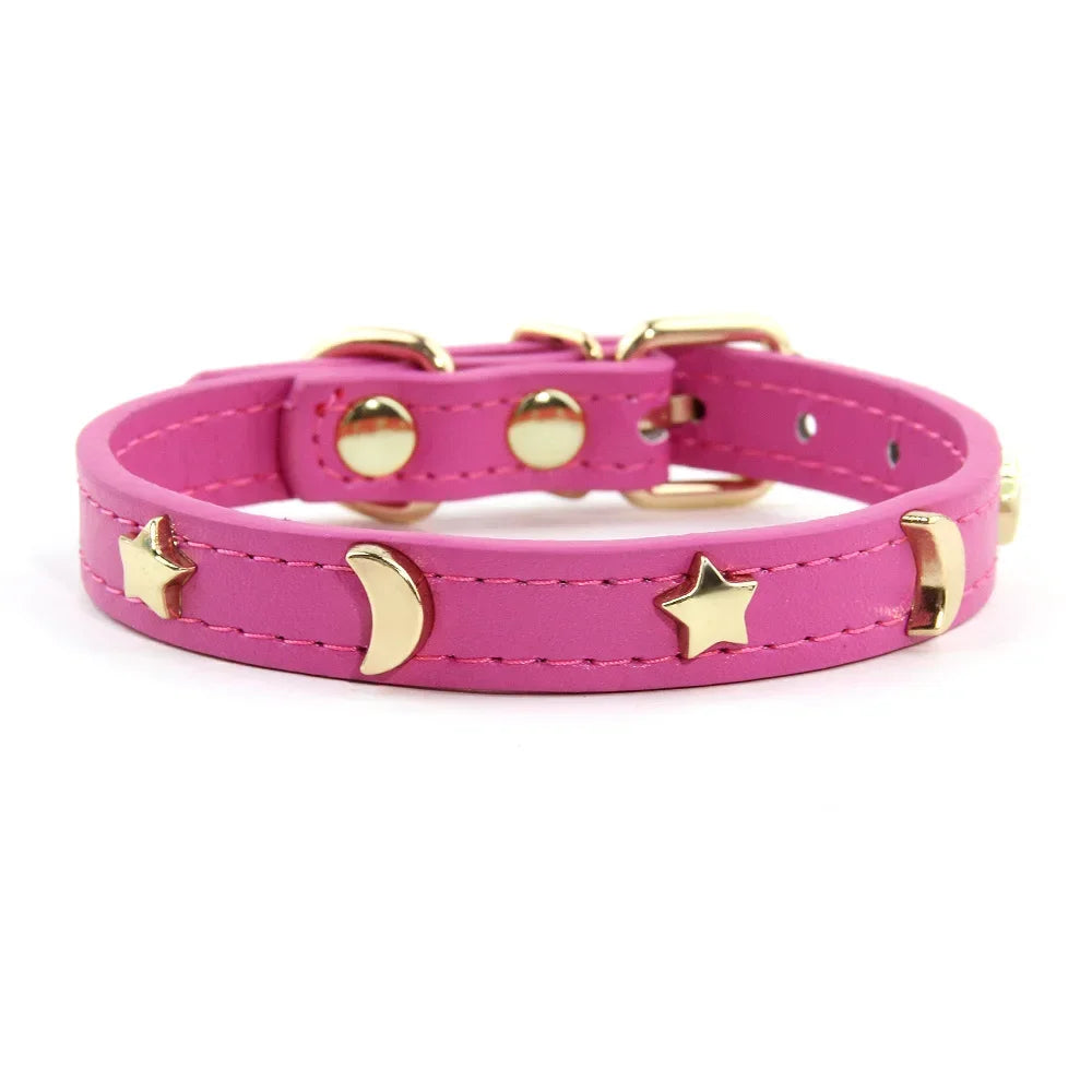 Collar de Piel Sintética con Remaches de Estrella y Luna