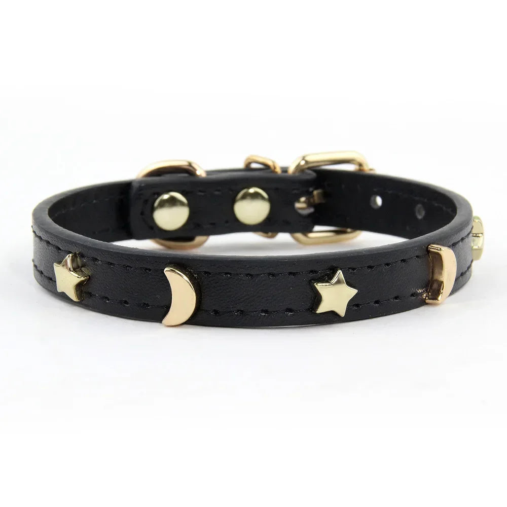 Collar de Piel Sintética con Remaches de Estrella y Luna